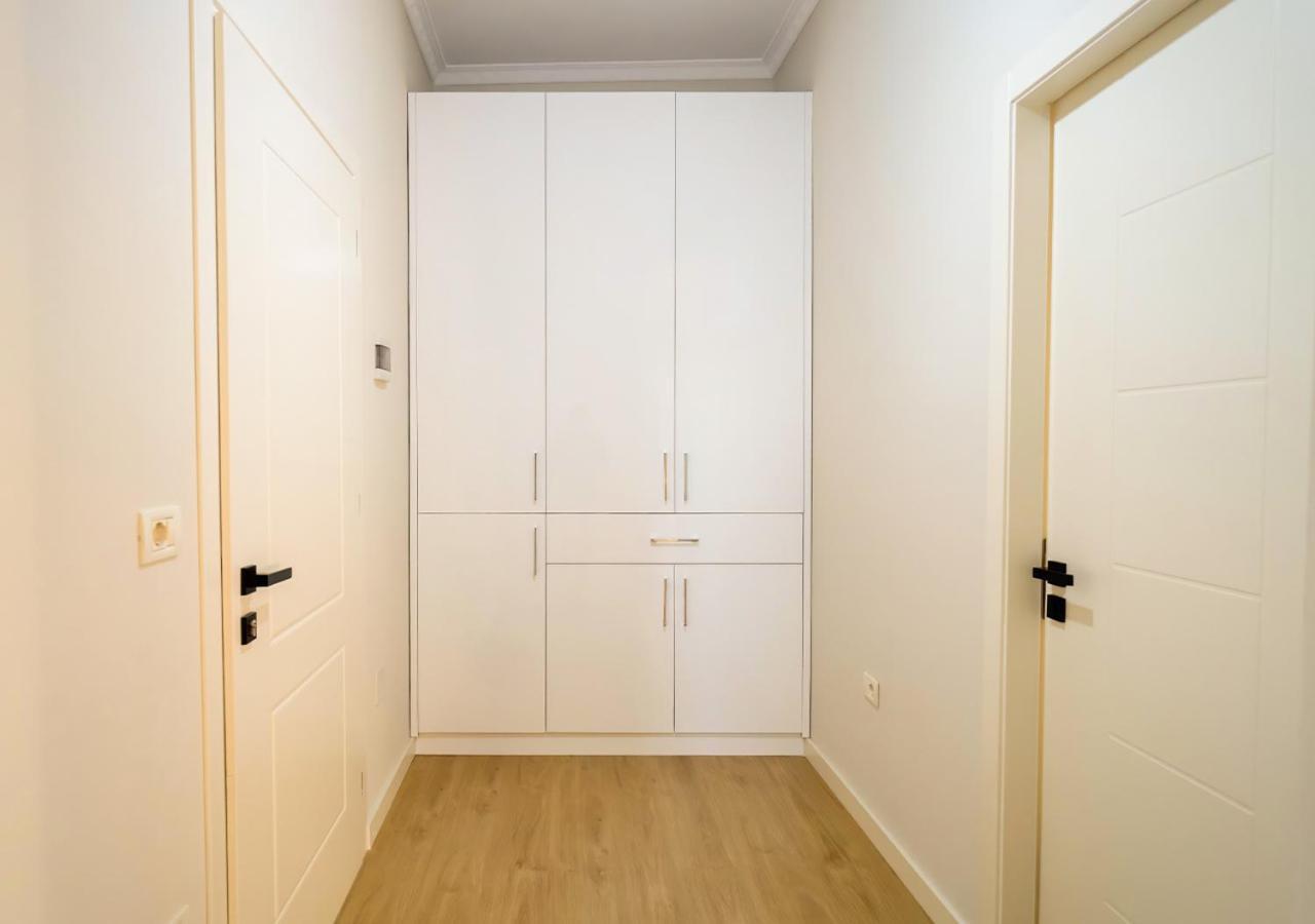 Home Inn Apartment 2 Near City Center Тирана Екстериор снимка